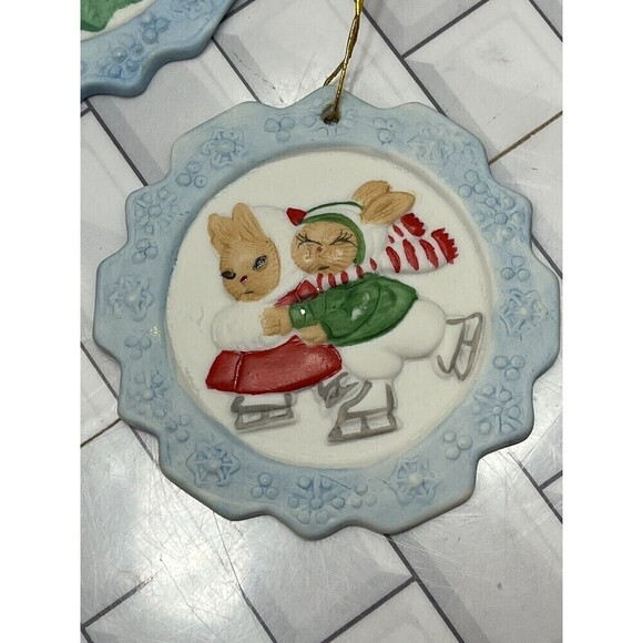 Vintage Jasco Beaver Jingle Bell & 4 Chistmas Ornaments Lot of 5 Ceramic Taiwan - Picture 5 of 14